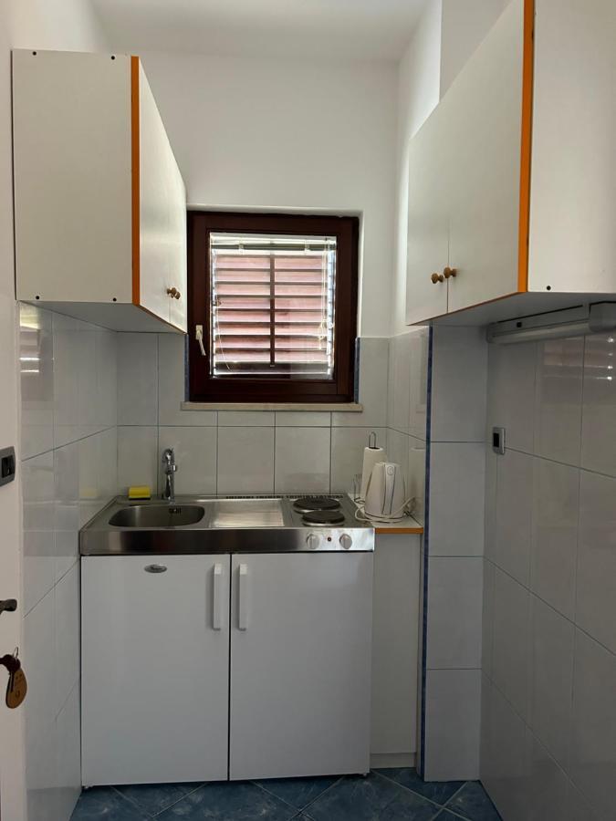 Apartmani Baki Подстрана Екстериор снимка