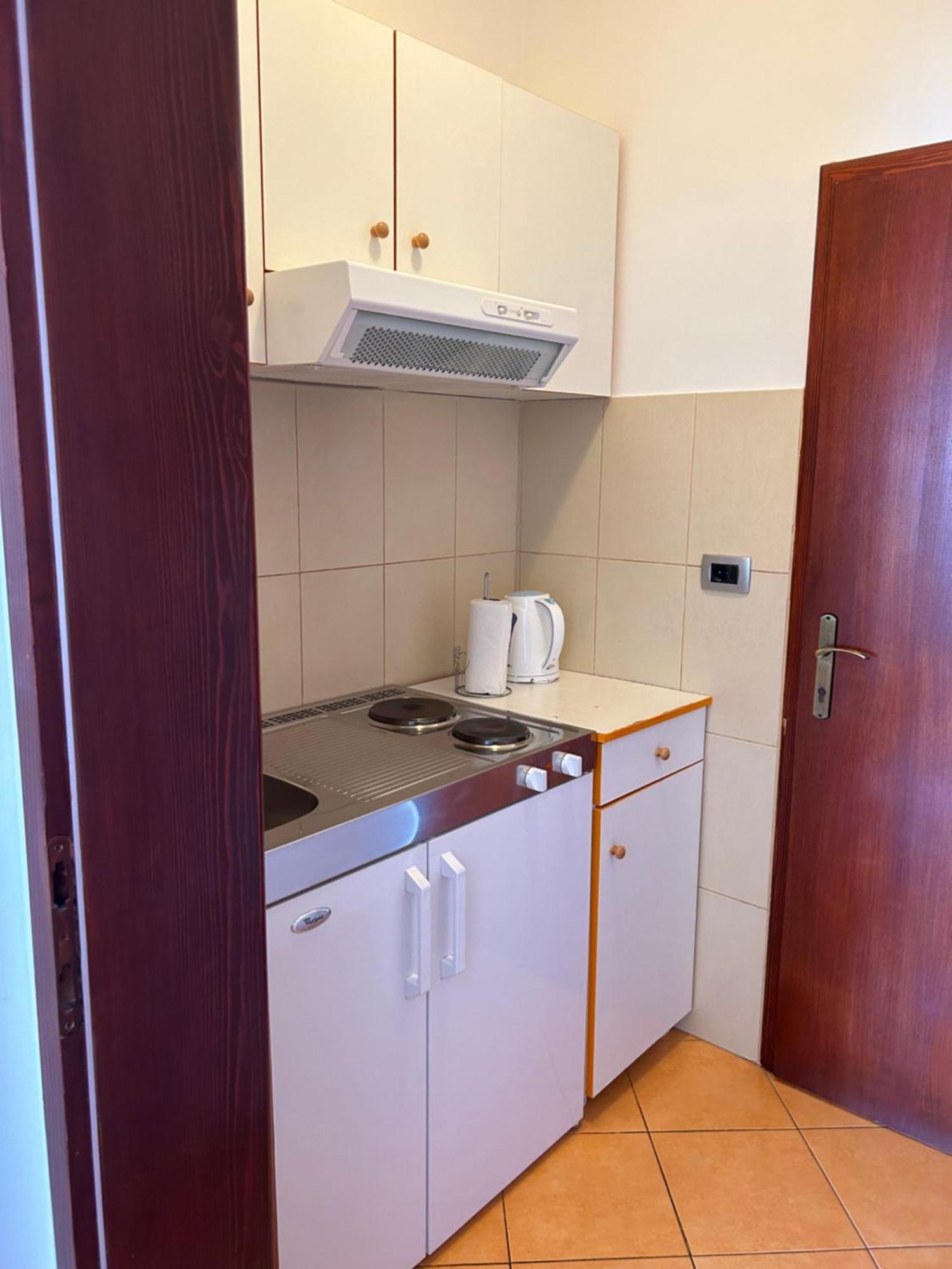 Apartmani Baki Подстрана Екстериор снимка