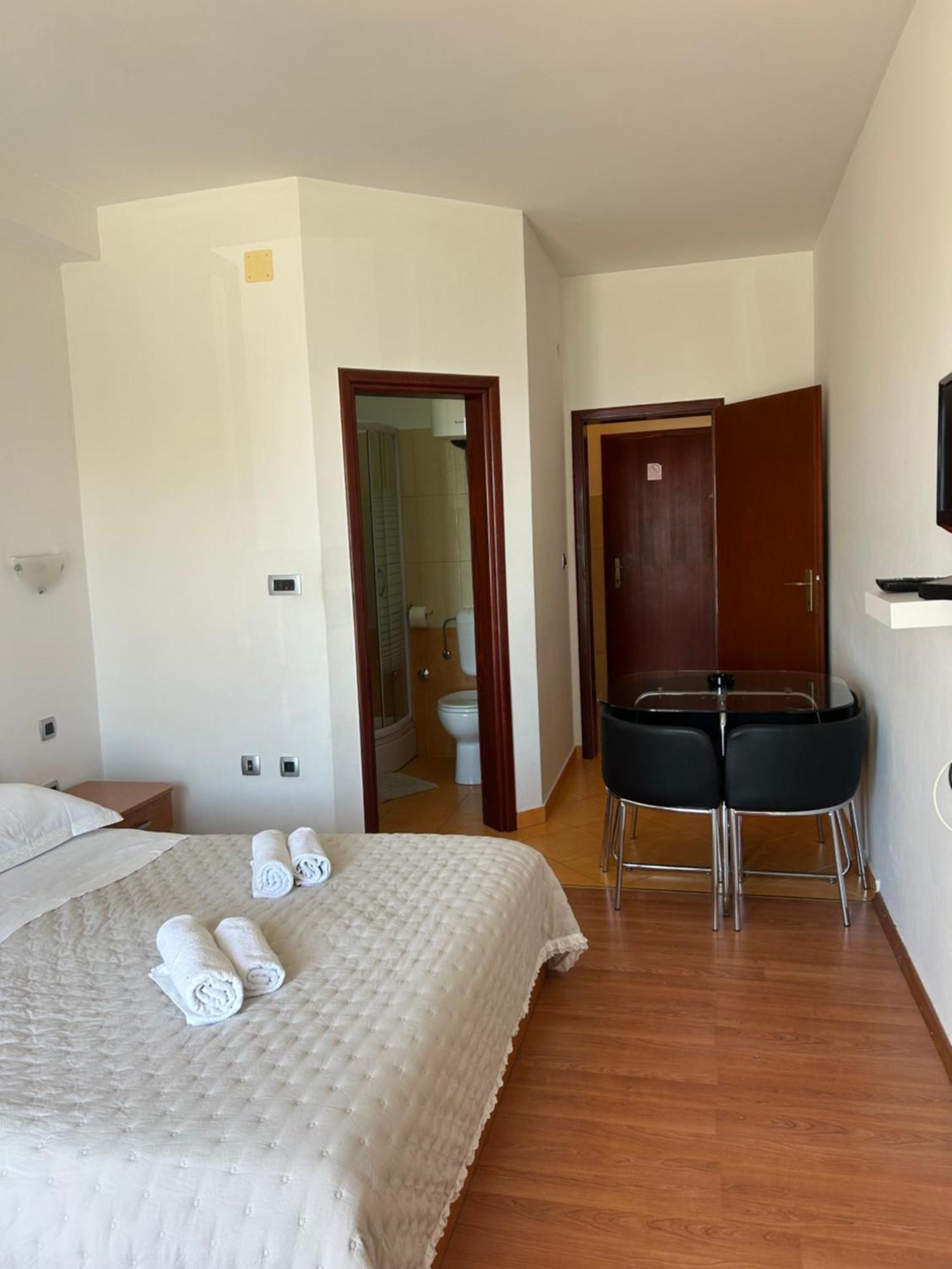 Apartmani Baki Подстрана Екстериор снимка