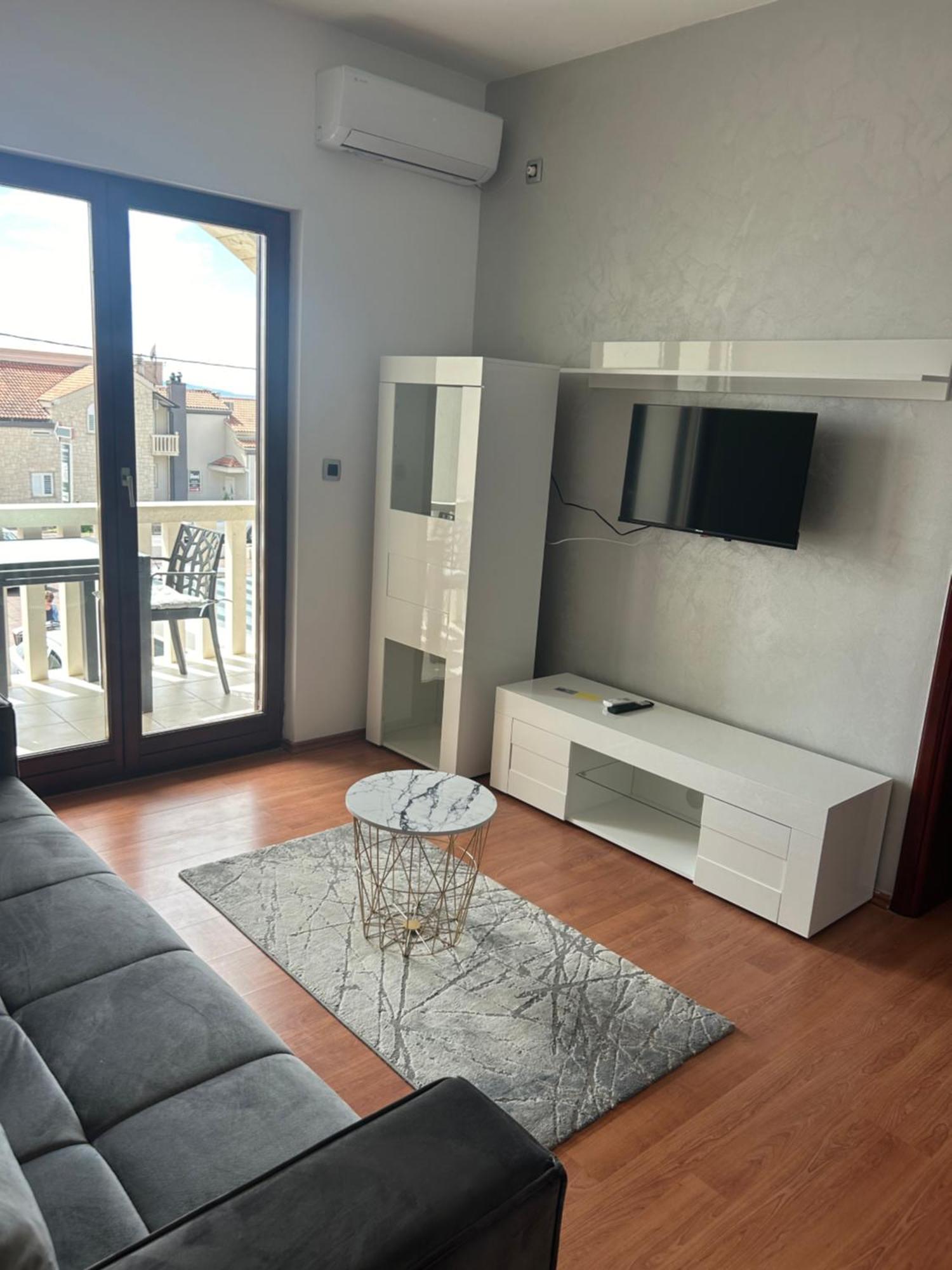 Apartmani Baki Подстрана Екстериор снимка